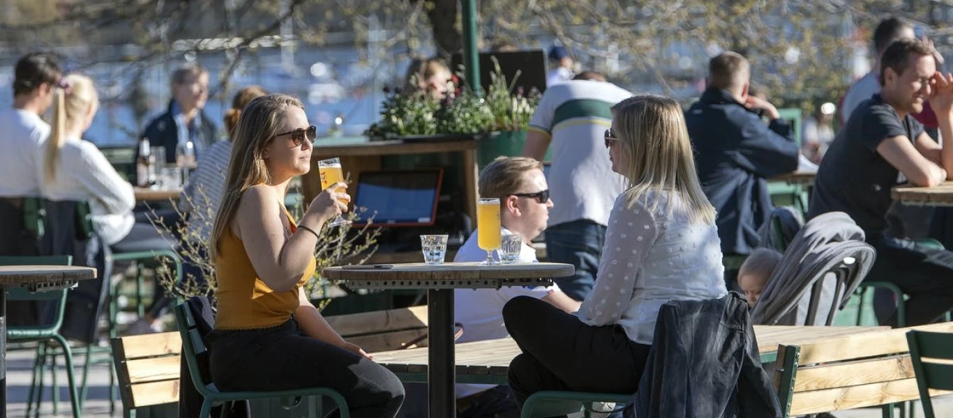 H Σουηδία κέρδισε τον Covid-19 με την «ανοσία της αγέλης»: Πολλά κρούσματα λίγοι θάνατοι στο 2ο «κύμα»